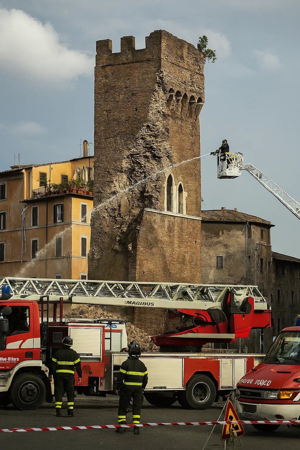 tower collapse in rome